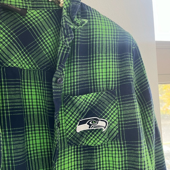 NFL Seattle Seahawks Womens Green Plaid Button Down Shirt Juniors Collection XL - Picture 14 of 14
